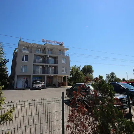 Sunny Day 4 - Menada Apartment *