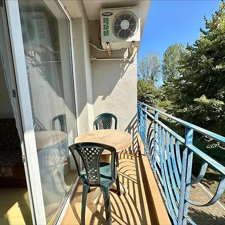 Apartment Sunny Day 4 - Menada