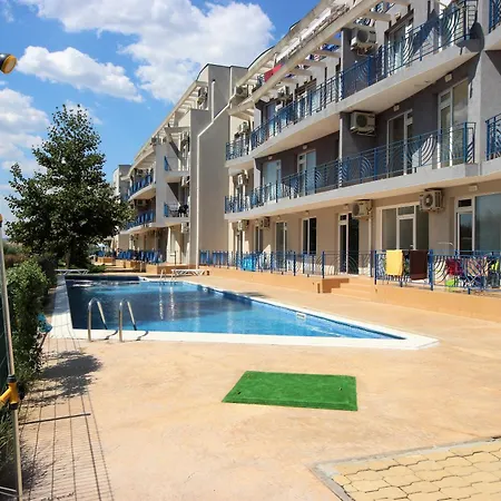 Apartment Sunny Day 4 - Menada